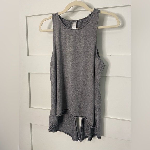 Yogalicious Overlapped Open Tie Back Tank Top Size Medium 6/8 . - Picture 1 of 7